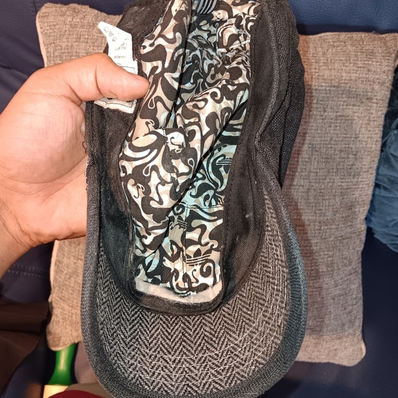 Vintage 90s Embroidered Black Cap - Picture 4 of 6